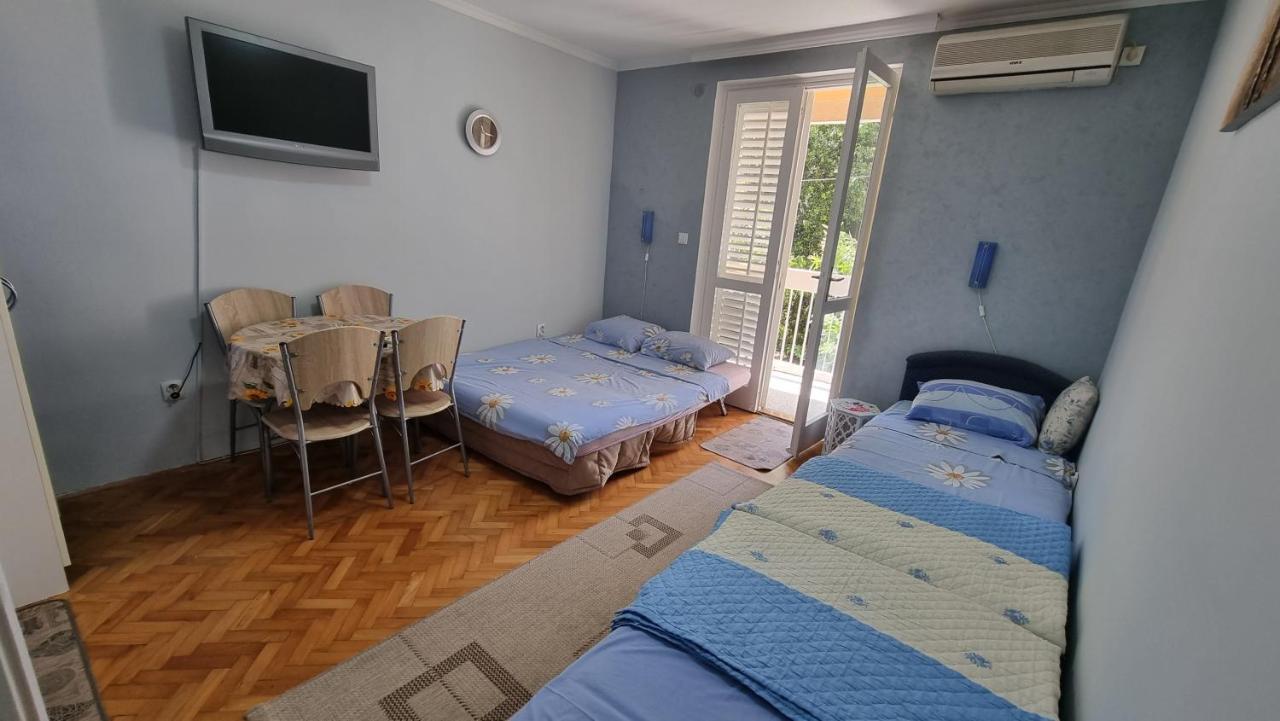 Apartment Savina تْشيرسيك نوفي المظهر الخارجي الصورة