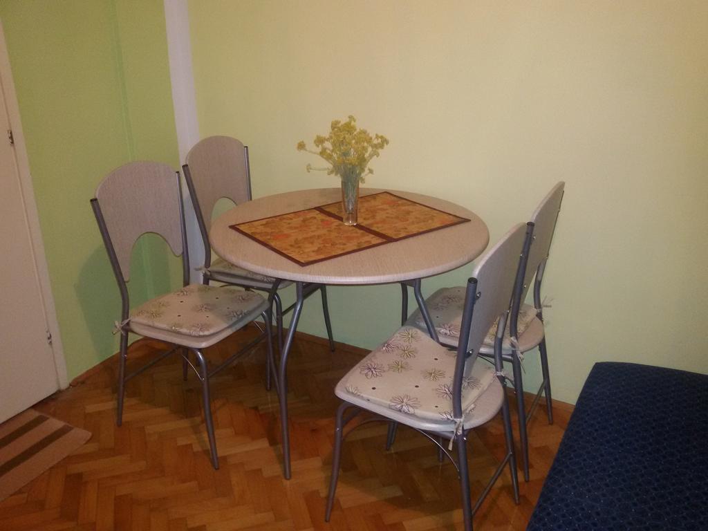 Apartment Savina تْشيرسيك نوفي الغرفة الصورة